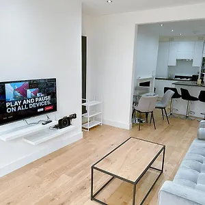Apartamento Massive Flat Near Greenwich Park, Londres